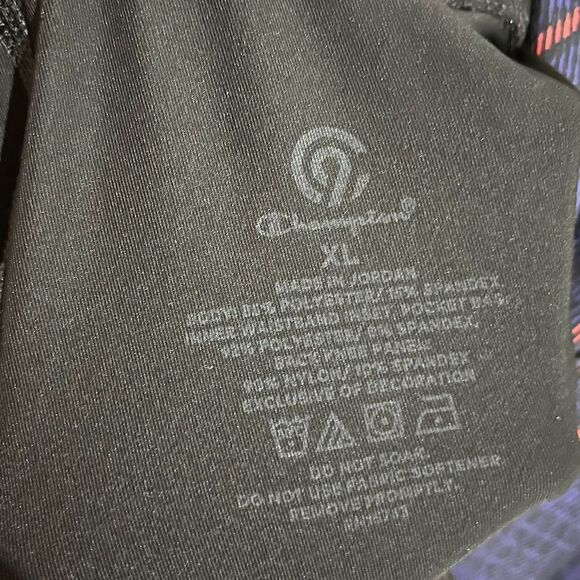 Champion Women’s Activewear/Performance Capri Leggings in Abstract Print Sz-XL - Picture 6 of 7